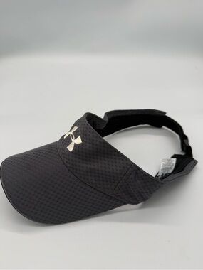 Under Armour Black Mesh Athletic Visor with Silver Logo
